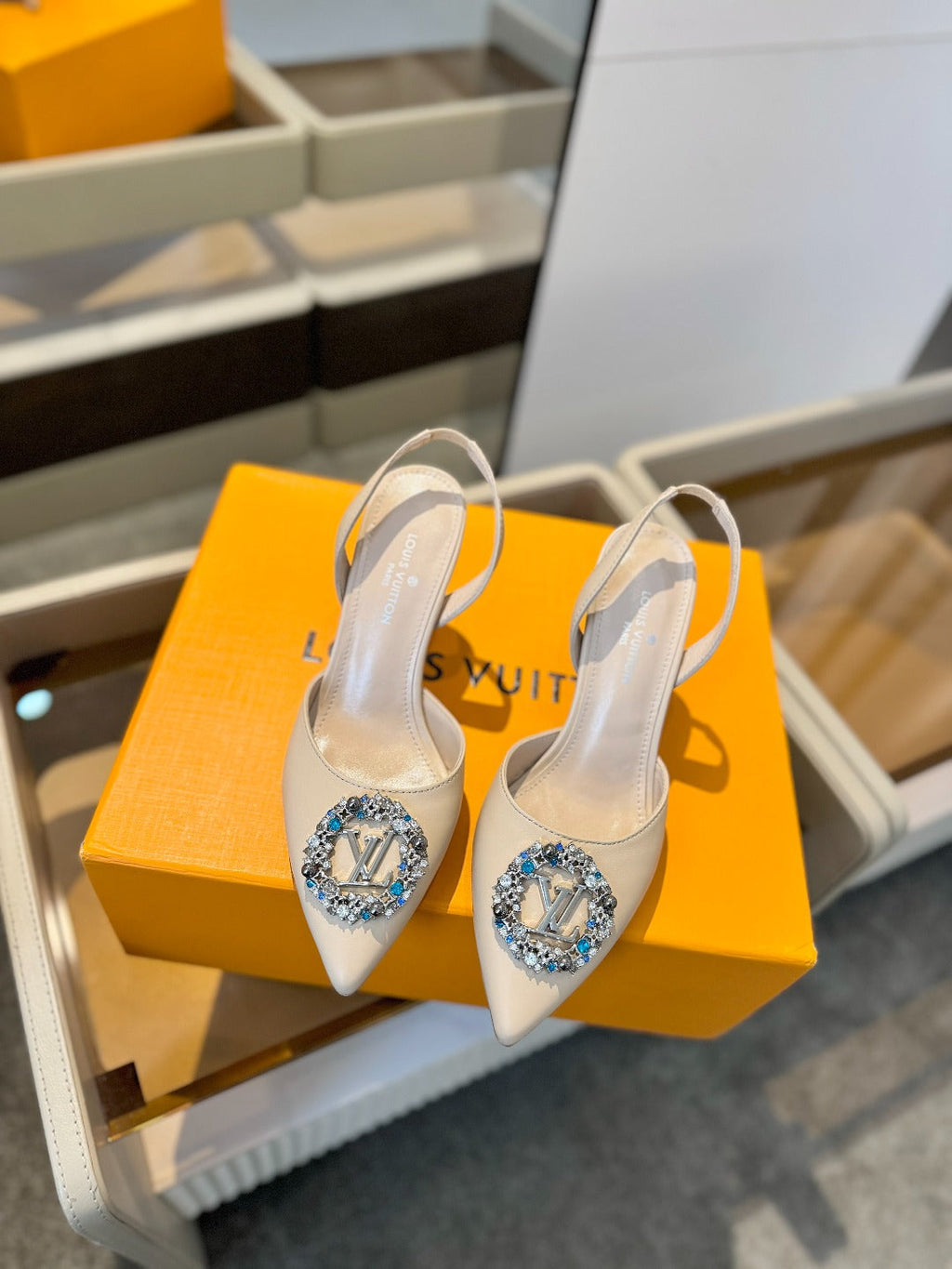LOUIS VUITTON HIGH HEEL 75 MM SLINGBACK IN NUDE BEIGE CALFSKIN WITH CRYSTAL