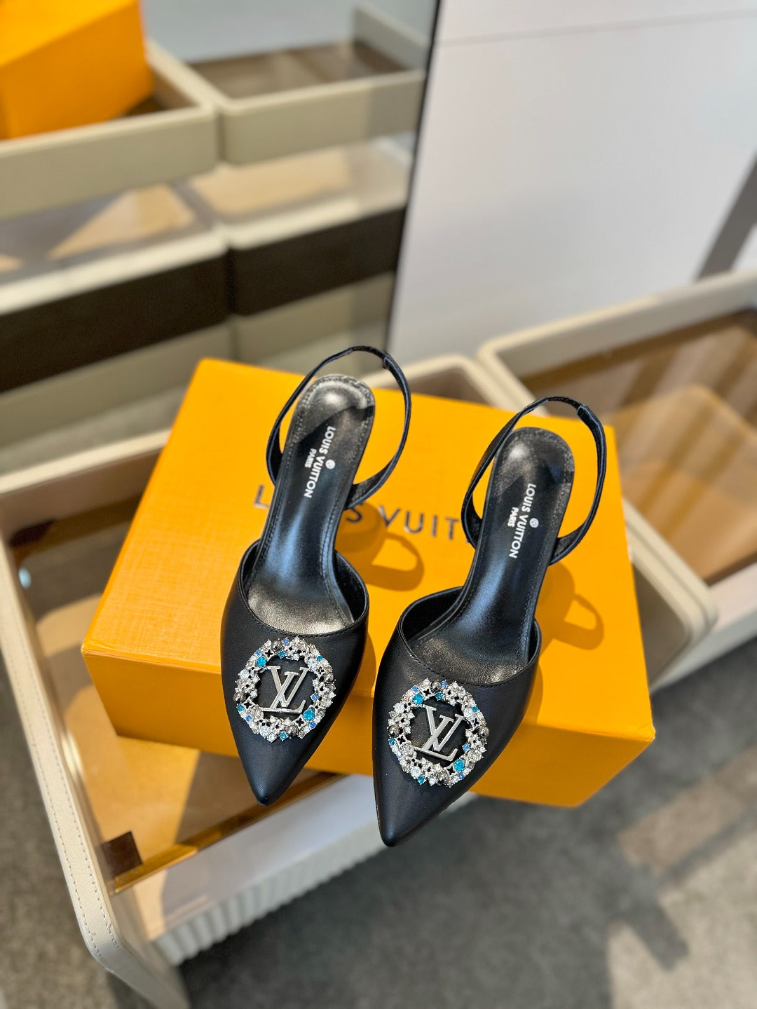LOUIS VUITTON HIGH HEEL 75 MM SLINGBACK IN BLACK CALFSKIN WITH CRYSTAL
