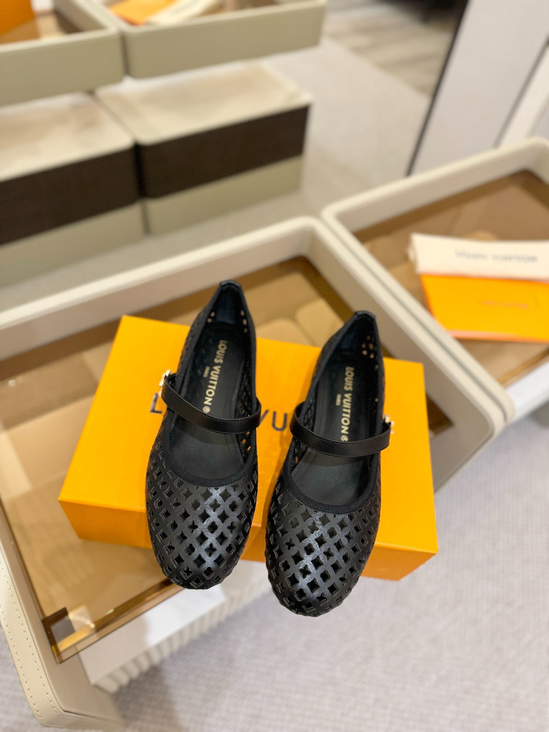 LOUIS VUITTON ROMY FLAT BALLERINA IN BLACK MESH CALFSKIN
