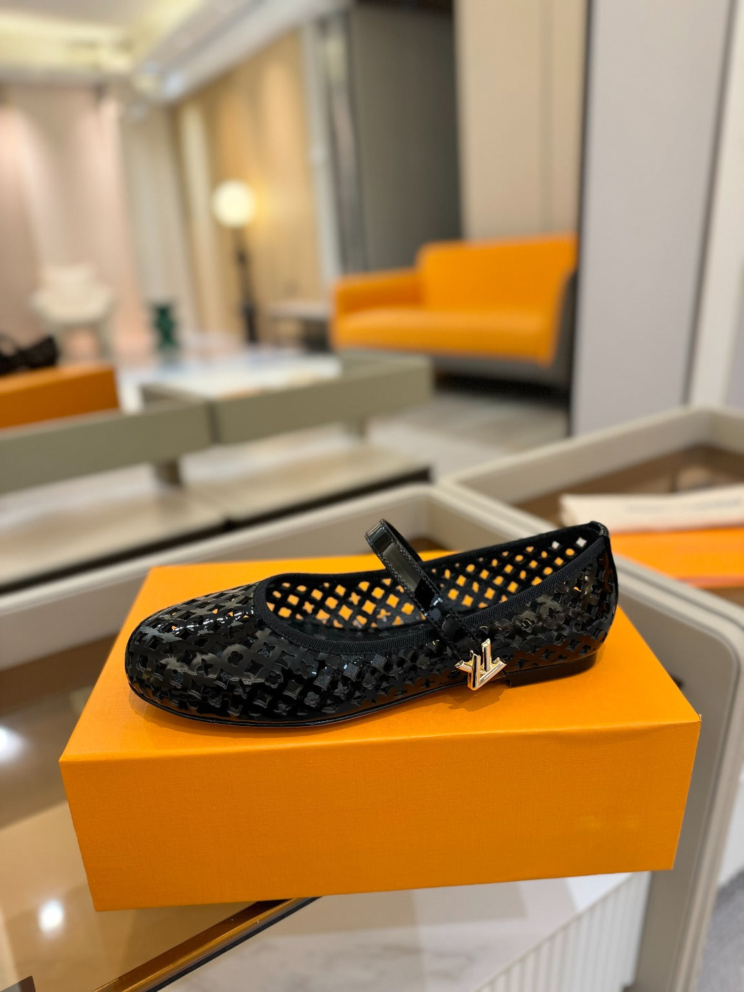 LOUIS VUITTON ROMY FLAT BALLERINA IN BLACK MESH PATENT CALFSKIN