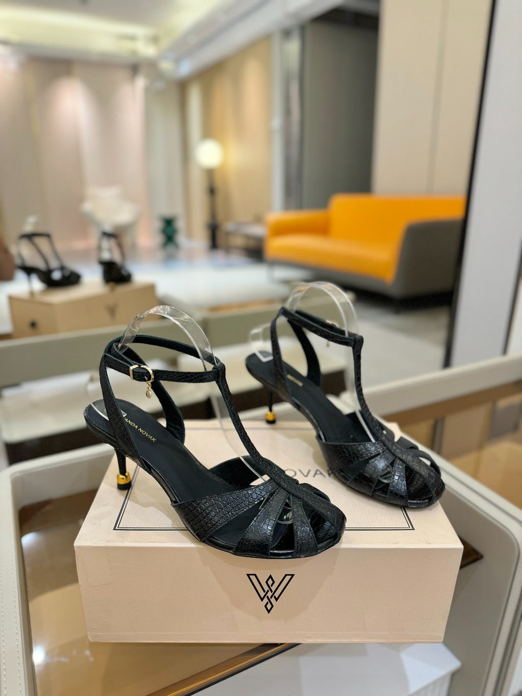 LOUIS VUITTON HIGH SANDALS 75 MM IN BLACK CALFSKIN