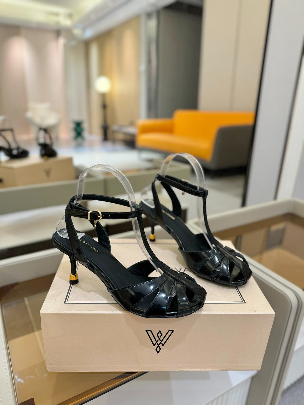 LOUIS VUITTON HIGH SANDALS 75 MM IN BLACK PATENT CALFSKIN