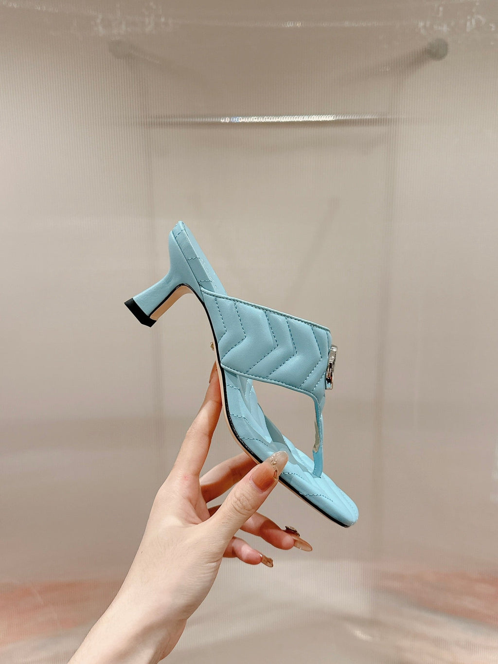 GUCCI HIGH THONG MULE 55MM IN SKY BLUE CALFSKIN WITH GOLD HARDWARE