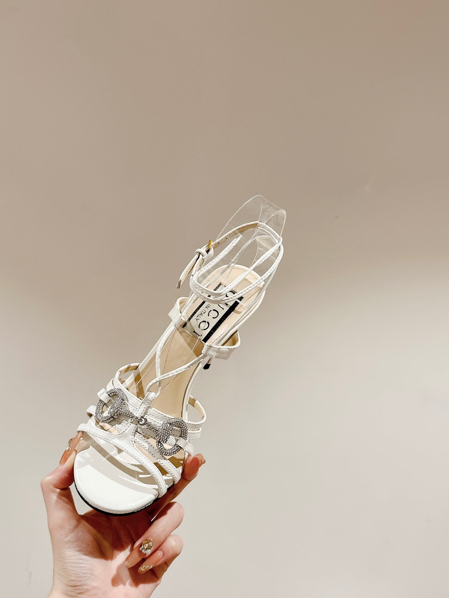 GUCCI CRYSTAL HORSEBIT SANDAL WHITE LAMBSKIN