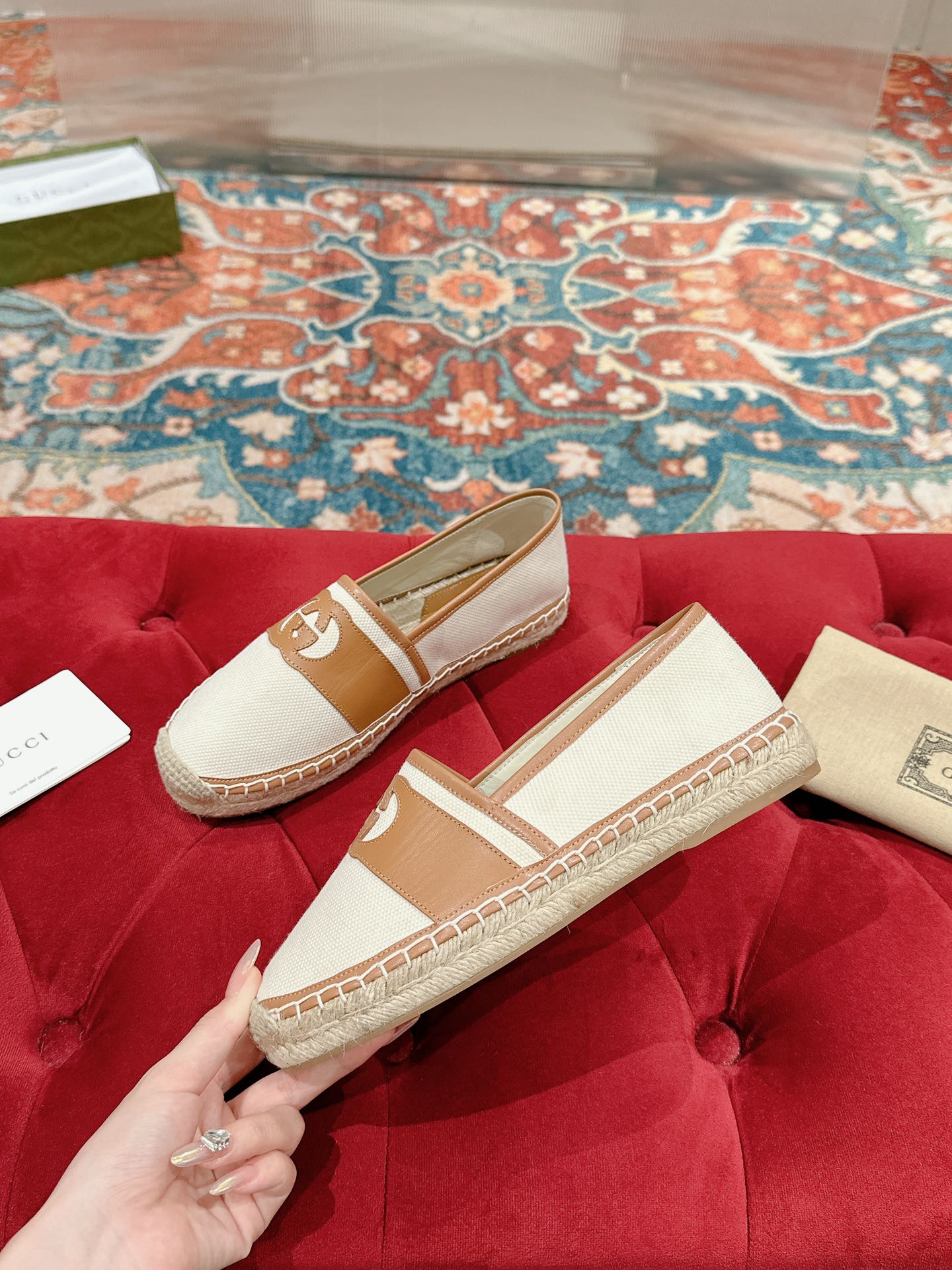 GUCCI ESPADRILLES SLIP - ON WHITE CANVAS