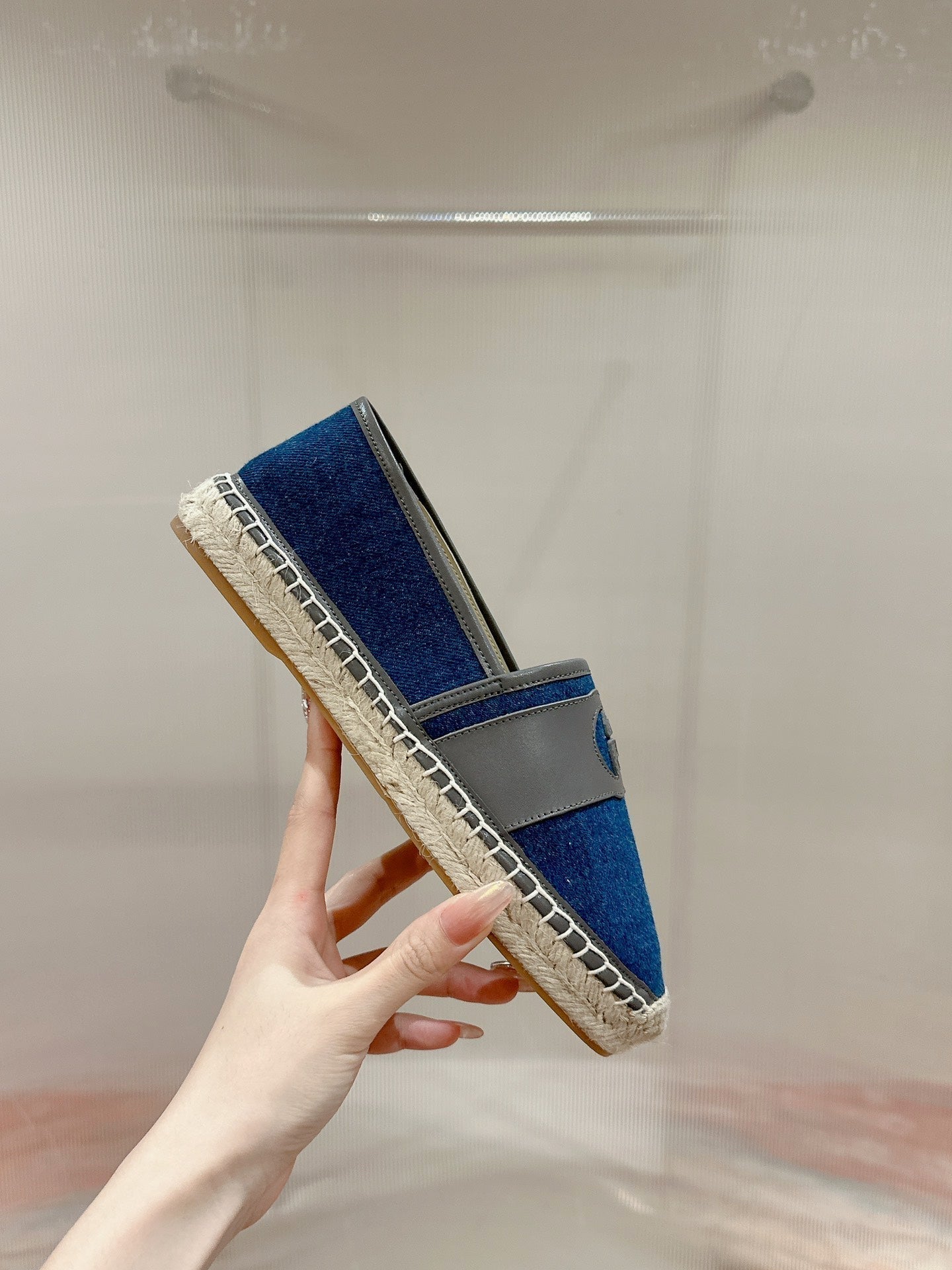 GUCCI ESPADRILLES SLIP - ON AEGEAN CANVAS