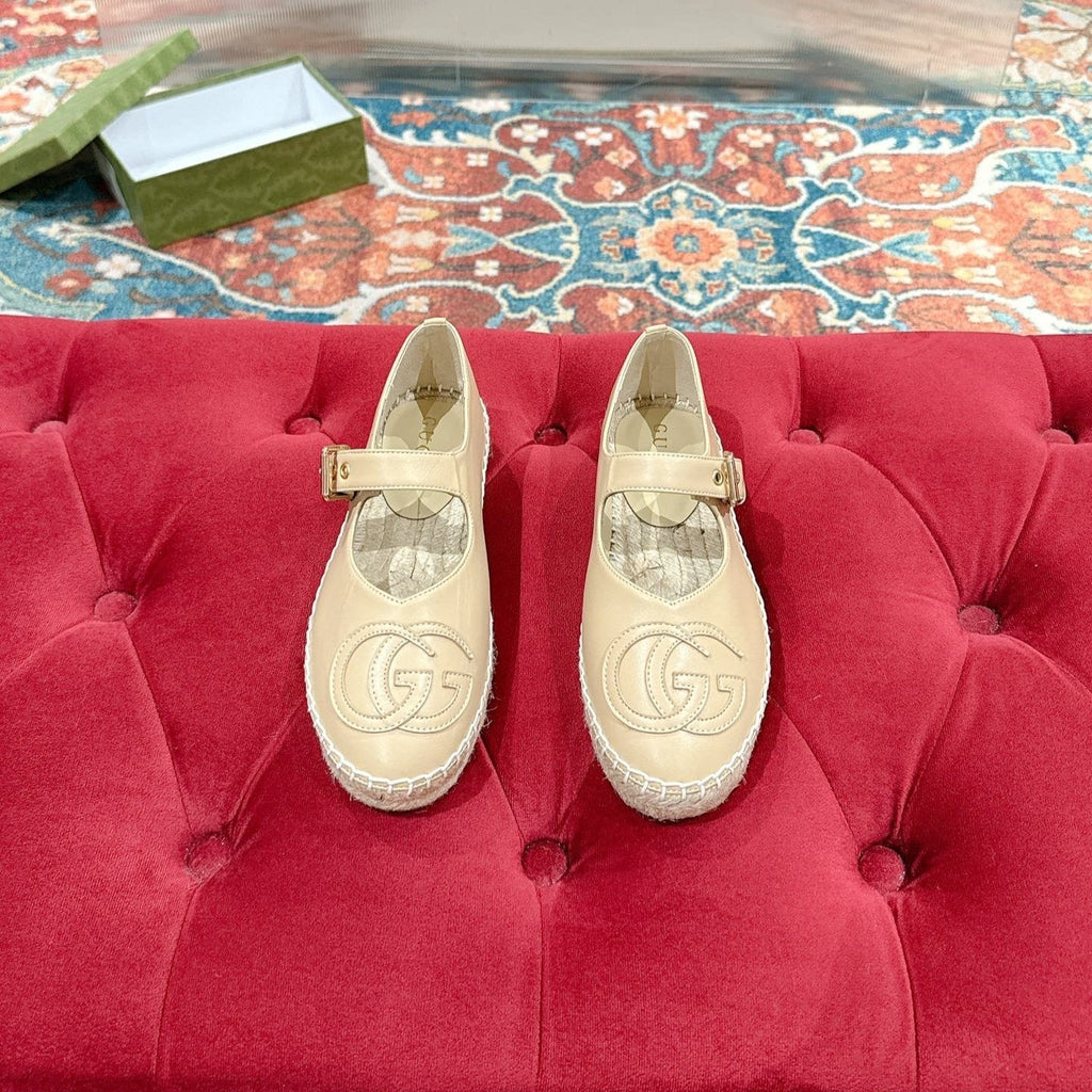 GUCCI CROSS STRAP FLAT SHOES IN BEIGE CALFSKIN WITH STRAW SOLE