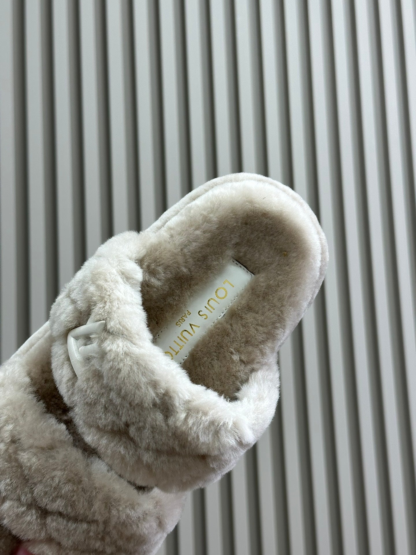 LOUIS VUITTON LV WOMEN SUNSET PLATFORM COMFORT MULE IN BEIGE FLEECE