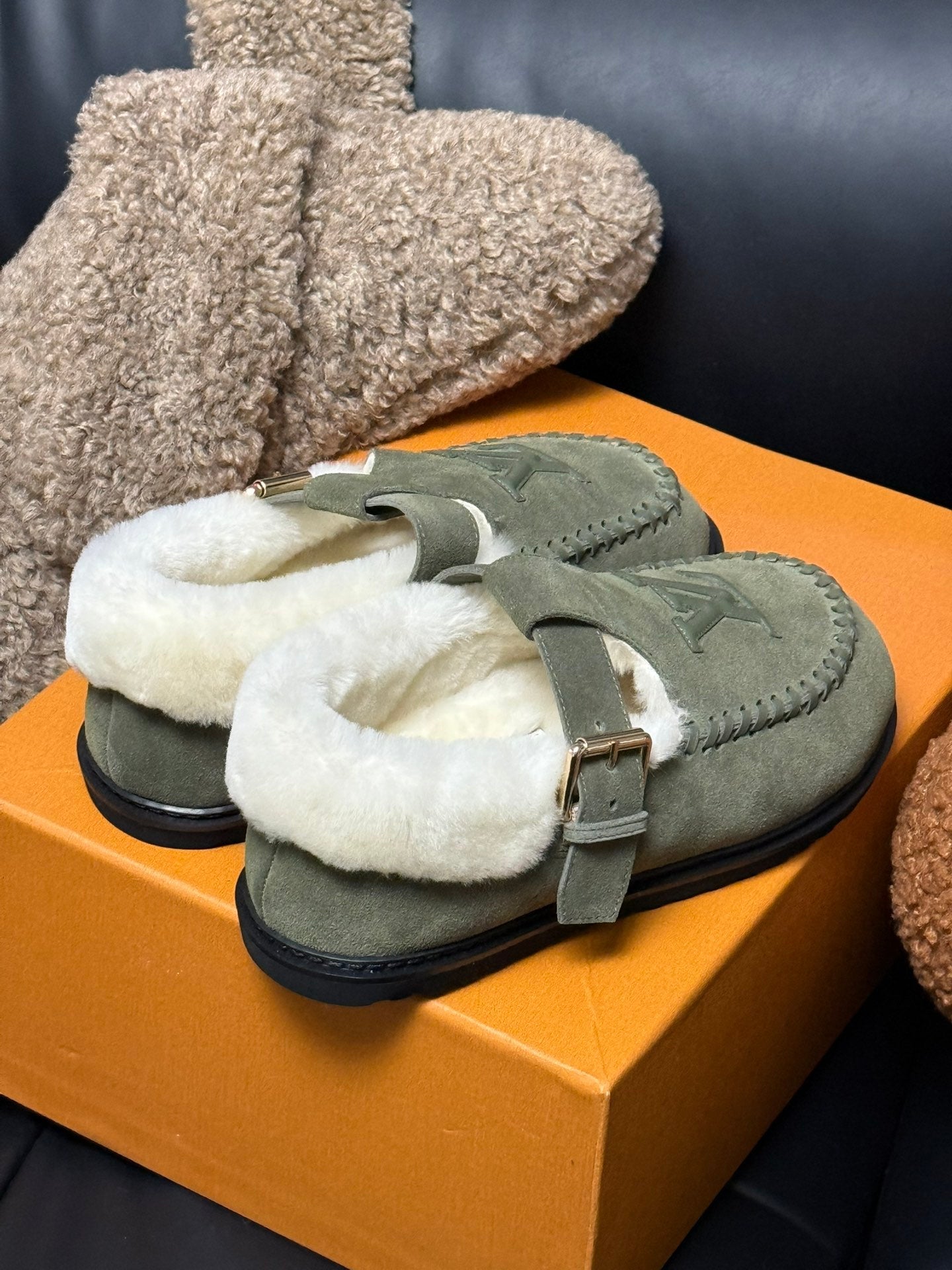 LOUIS VUITTON COLORADO COMFORT MARY JANE IN BASIL GREEN SUEDE AND SHEARLING LINING