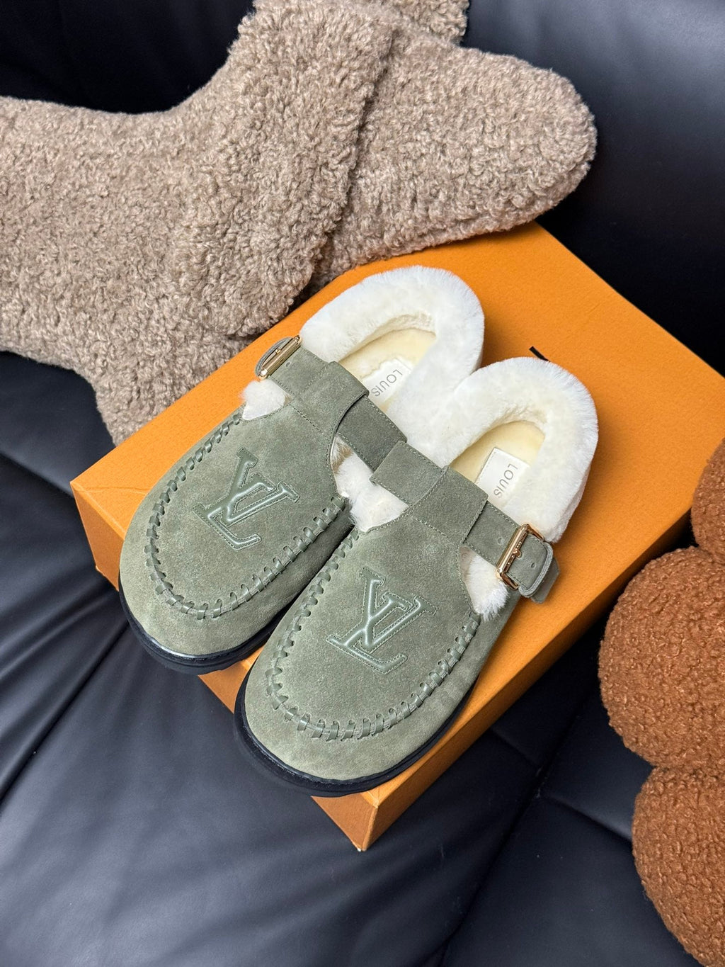 LOUIS VUITTON COLORADO COMFORT MARY JANE IN BASIL GREEN SUEDE AND SHEARLING LINING
