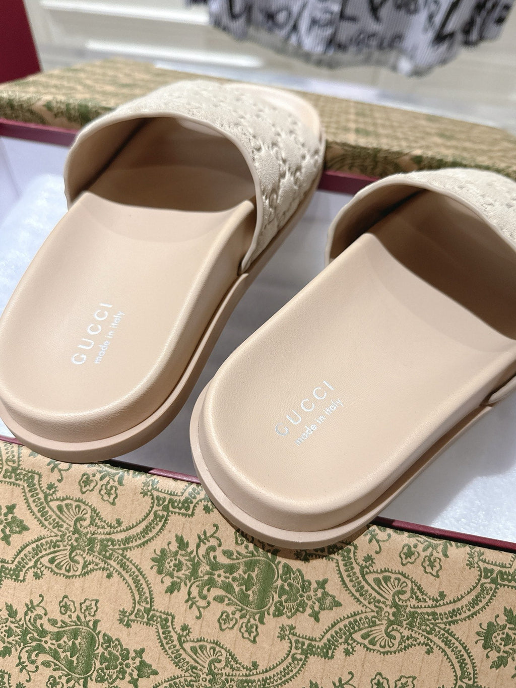 GUCCI SLIDES IN NUDE BEIGE SUEDE WITH EMBOSSED LOGO STYLE 2