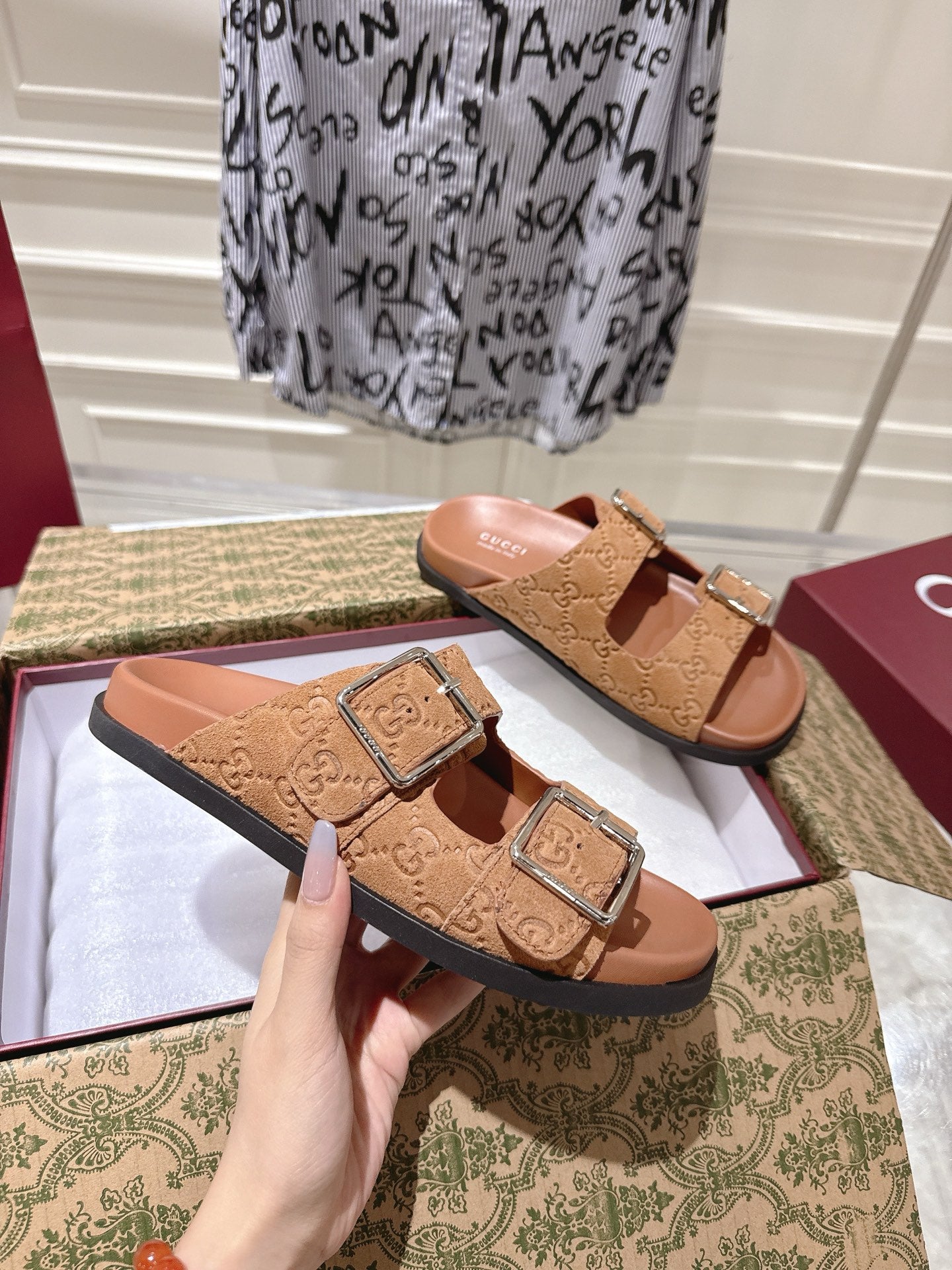 GUCCI SANDALS IN BURNT ORANGE SUEDE EMBOSSED LOGO SILVER HARDWARE