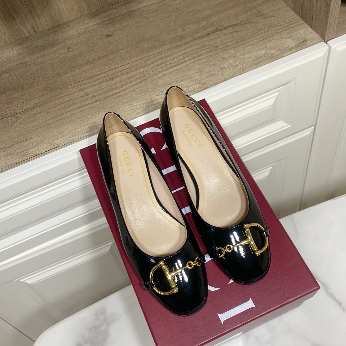 GUCCI 26S HORSEBIT BALLET FLATS IN BLACK CALFSKIN