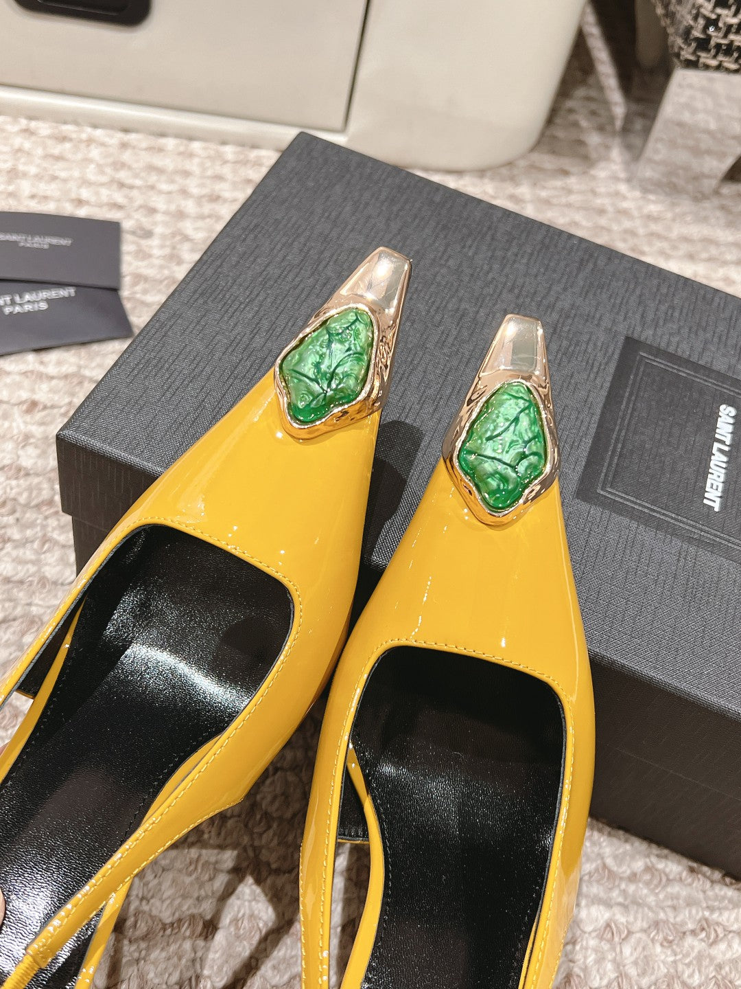 LOUIS VUITTON DUNE HIGH 10 CM SLINGBACK PUMPS IN CLASSIC YELLOW PATENT LEATHER WITH CRYSTAL