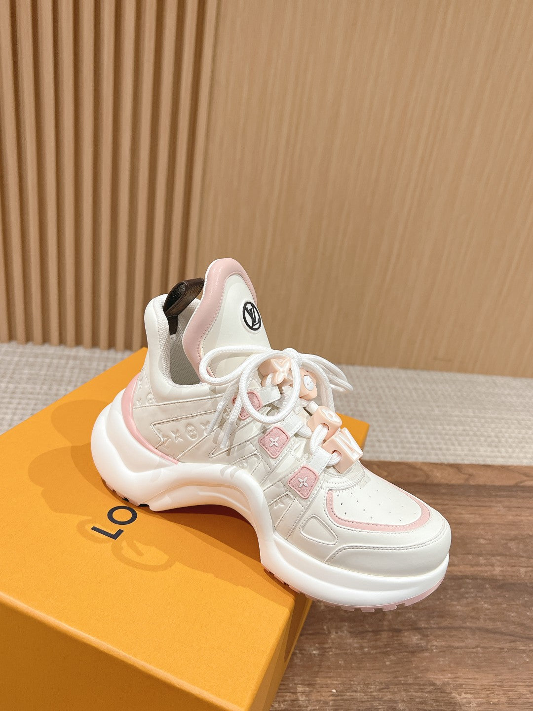 LOUIS VUITTON LV ARCHLIGHT SNEAKER IN WHITE MIX LIGHT PINK EMBOSSED CALFSKIN