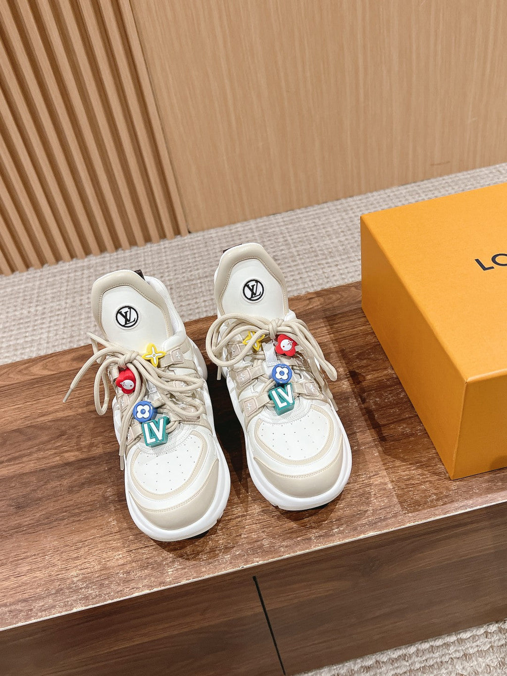 LOUIS VUITTON LV ARCHLIGHT SNEAKER IN BLANC BEIGE EMBOSSED CALFSKIN