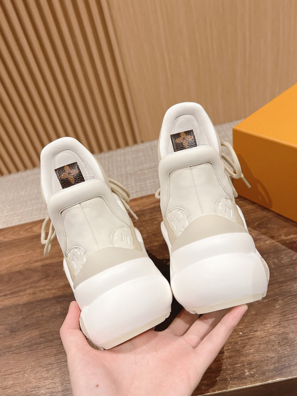 LOUIS VUITTON LV ARCHLIGHT SNEAKER IN BLANC BEIGE EMBOSSED CALFSKIN