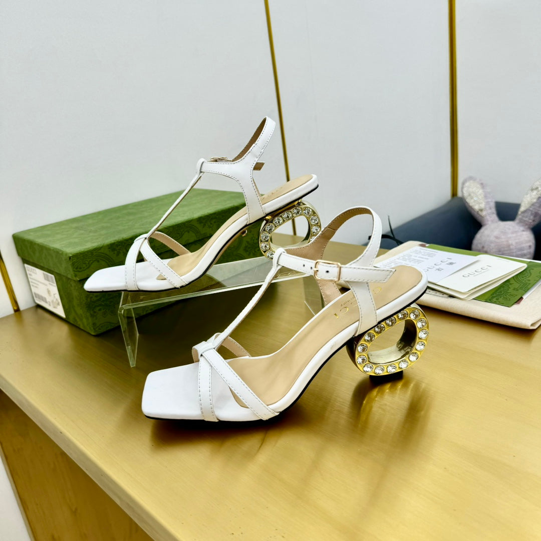 GUCCI MEDIUM-HEEL SANDAL IN WHITE CALFSKIN GOLD HARDWARE WITH RHINSTONES