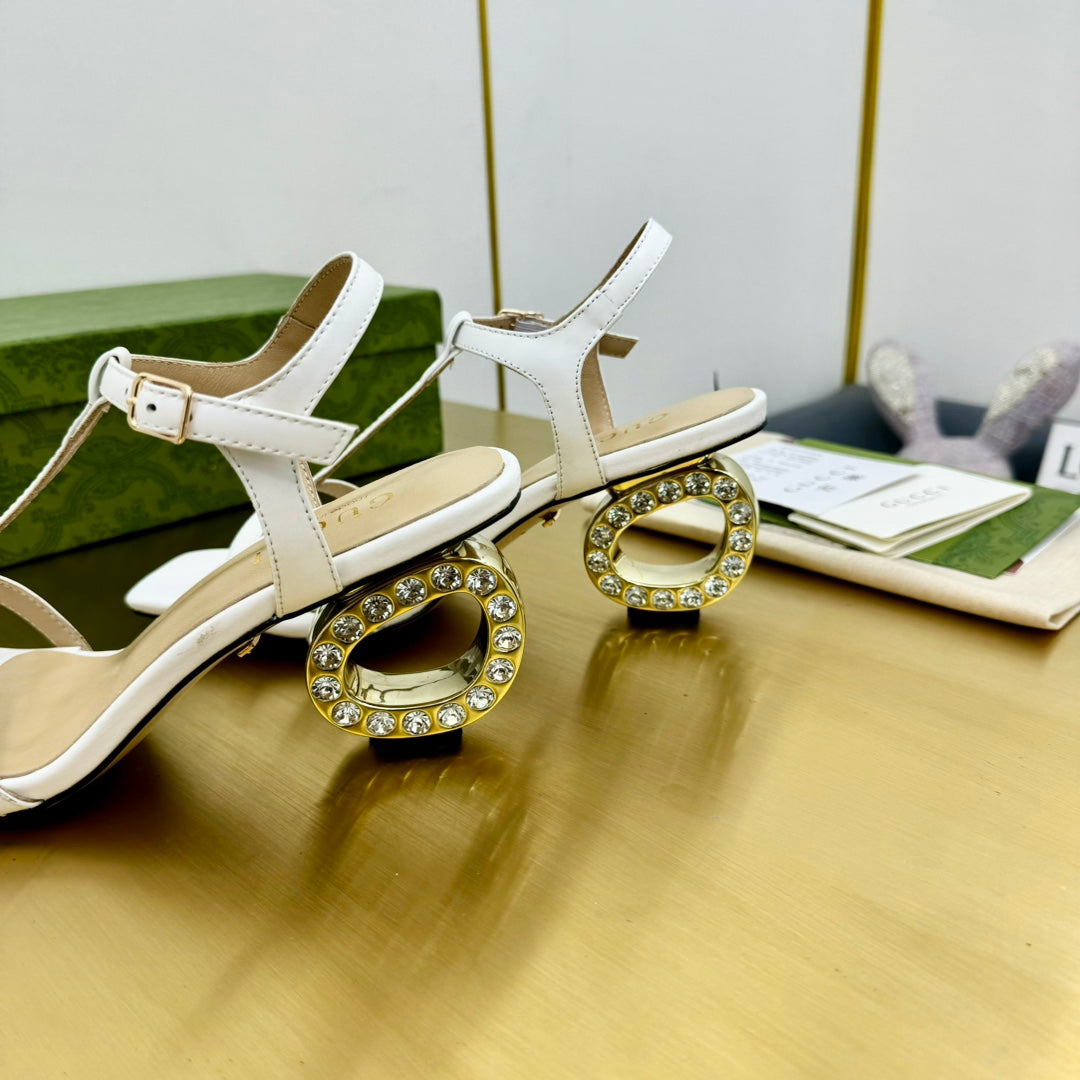 GUCCI MEDIUM-HEEL SANDAL IN WHITE CALFSKIN GOLD HARDWARE WITH RHINSTONES