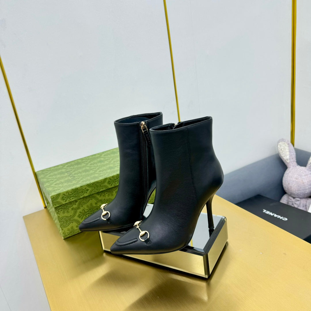 GUCCI HORSEBIT ANKLE BOOT IN BLACK SHEEPSKIN