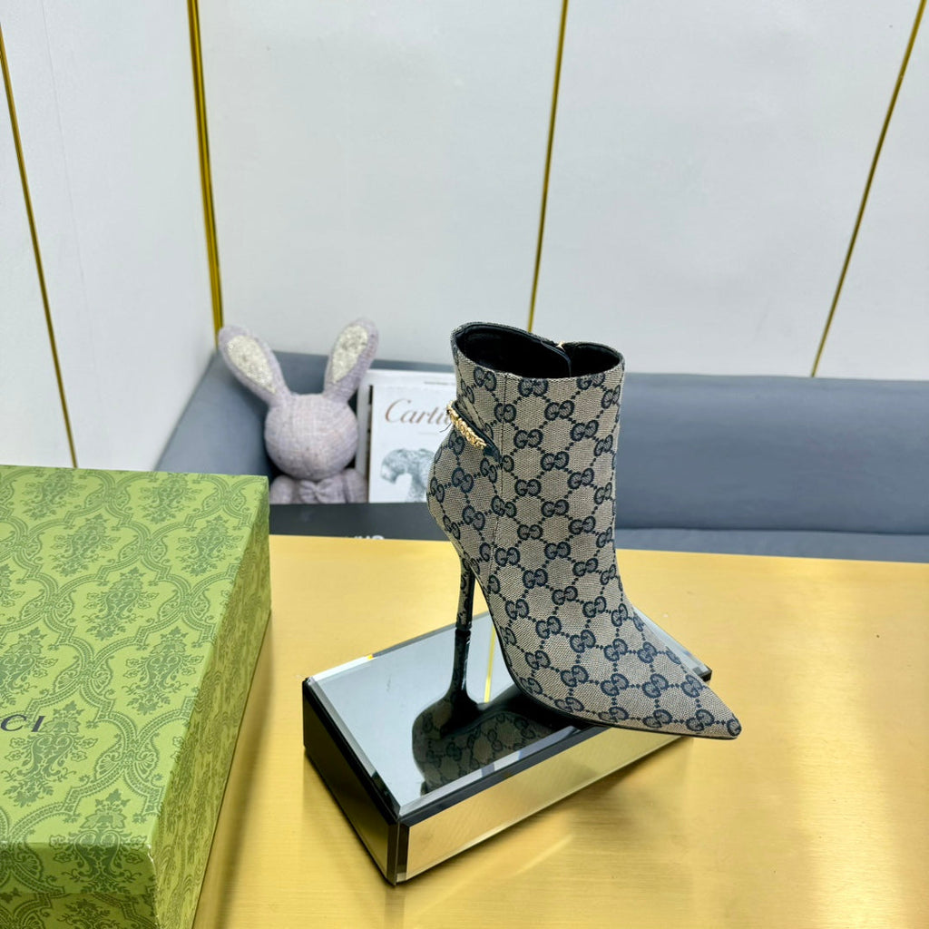 GUCCI SIGNORIA ANKLE BOOT IN PALE GRAY MONOGRAM CANVAS