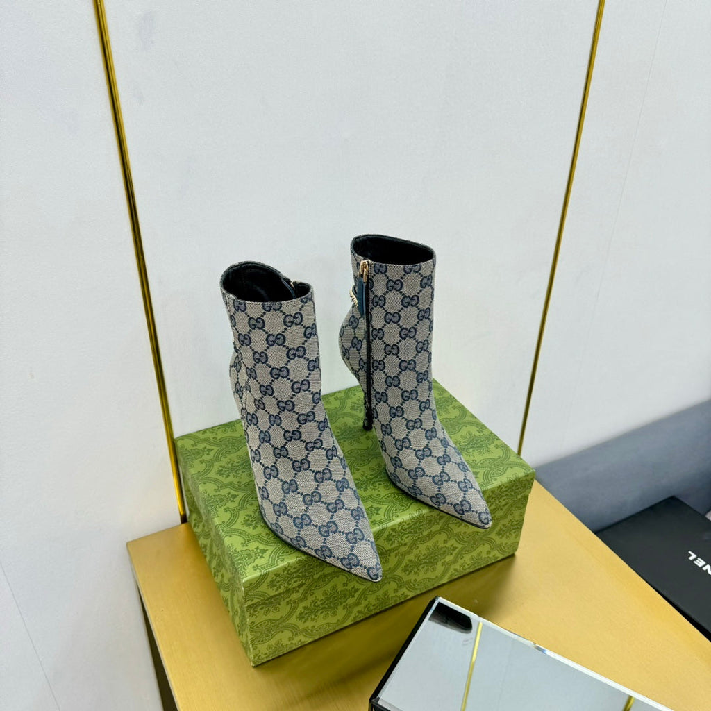GUCCI SIGNORIA ANKLE BOOT IN PALE GRAY MONOGRAM CANVAS