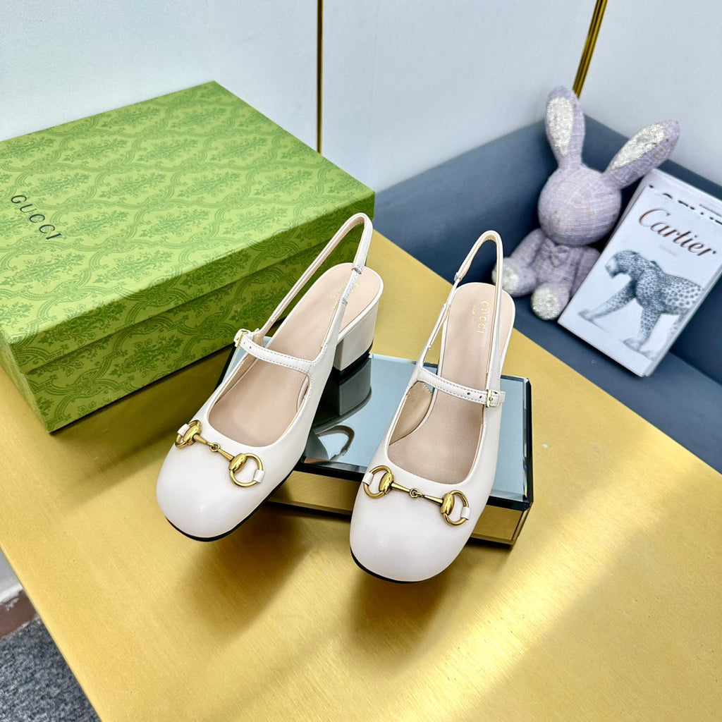 GUCCI HORSEBIT PUMP IN WHITE SHEEPSKIN