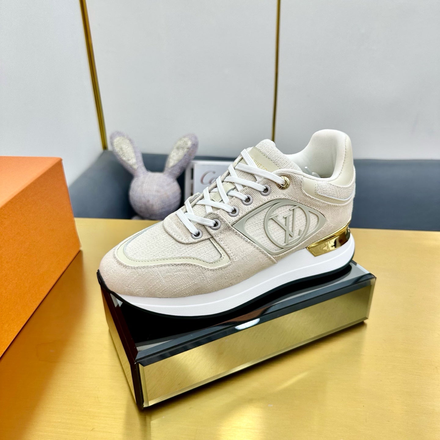 LOUIS VUITTON NEO RUN AWAY SNEAKER IN PASTEL GRAY FABRIC