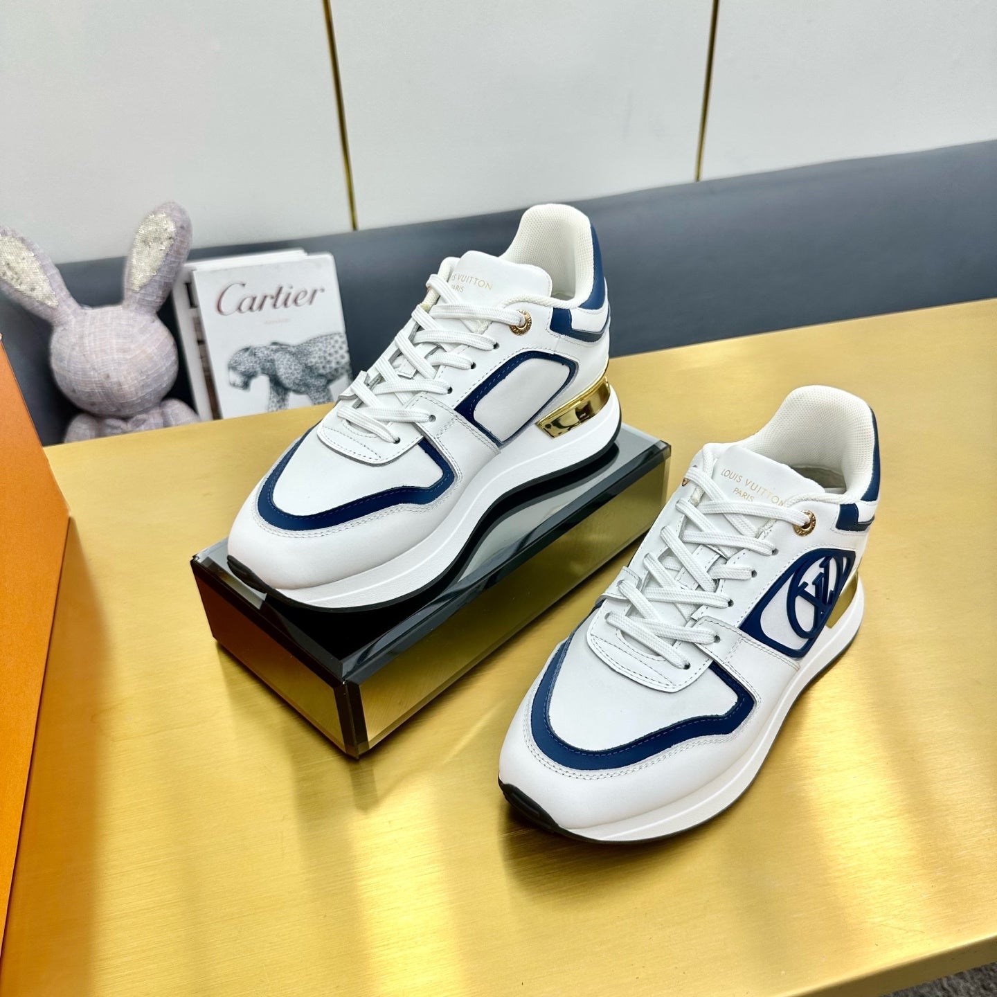 LOUIS VUITTON NEO RUN AWAY SNEAKER IN WHITE MIX COBALT BLUE CALFSKIN
