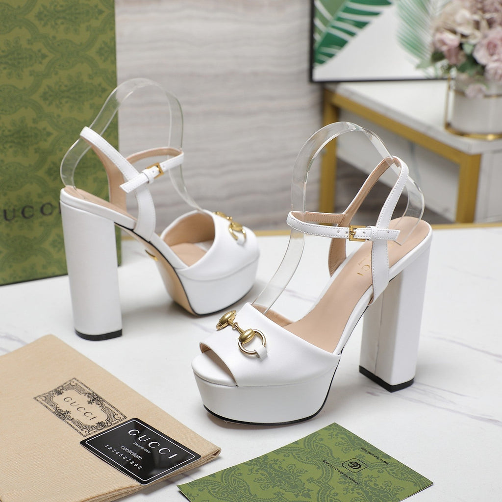 GUCCI Sandales Cuir Noir White