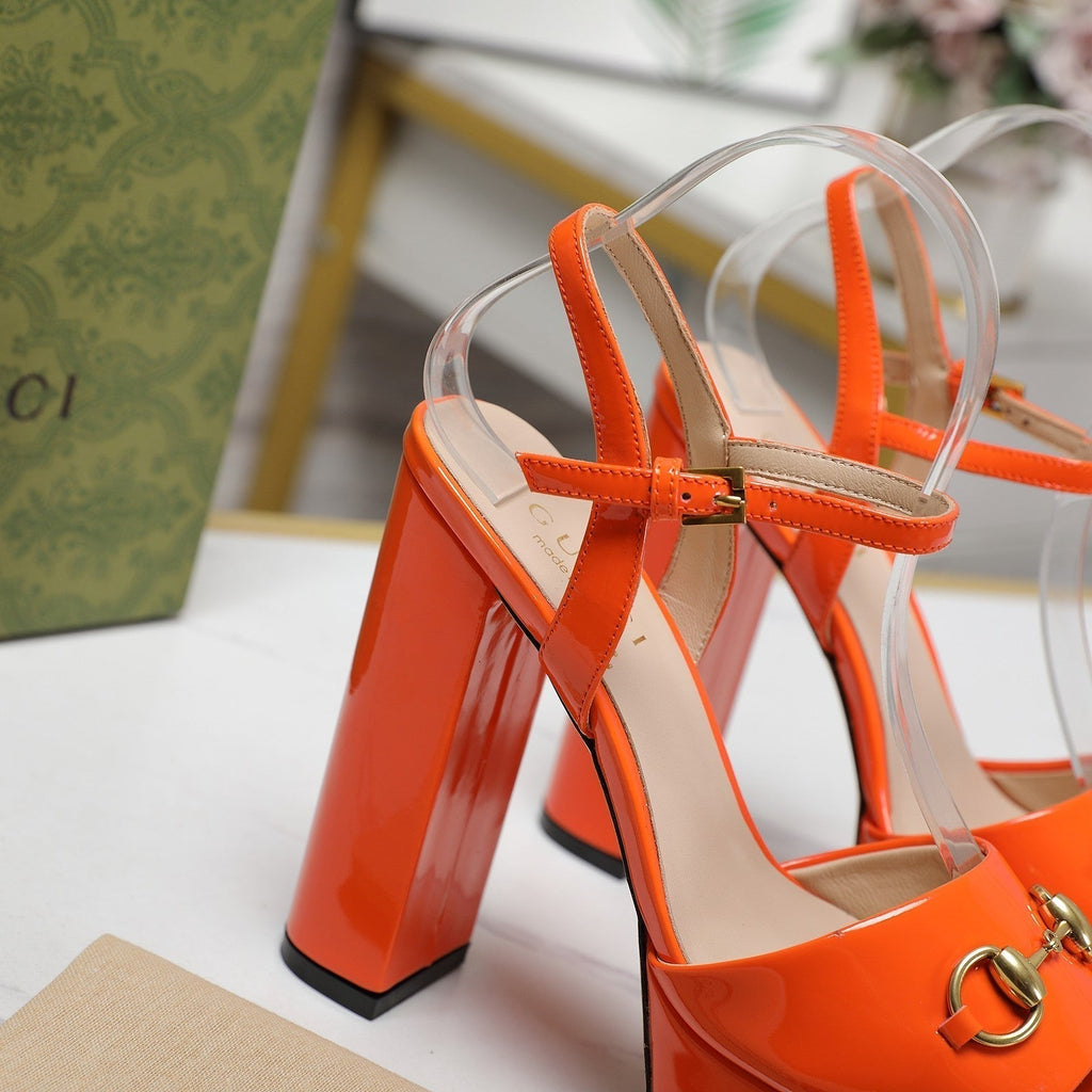 GUCCI Sandales Cuir Noir Orange