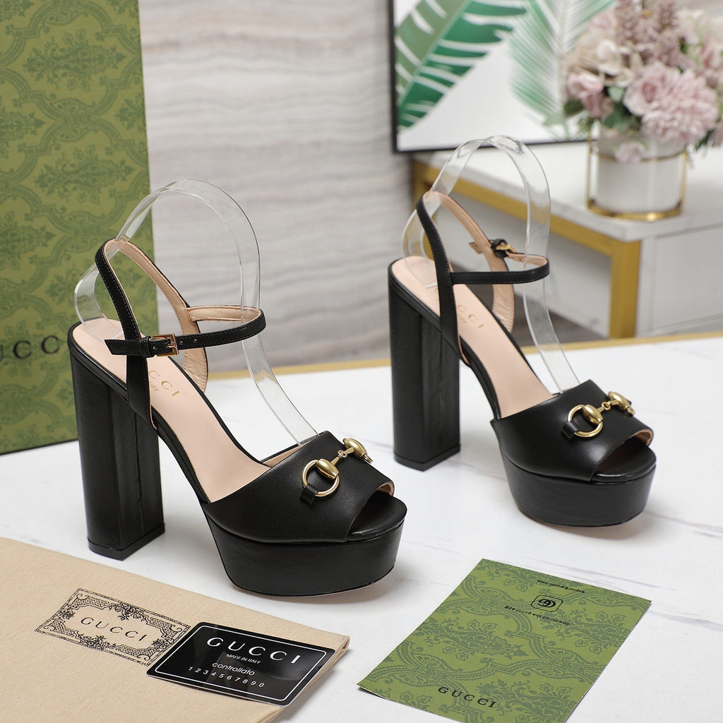 GUCCI Sandales Cuir Noir Black