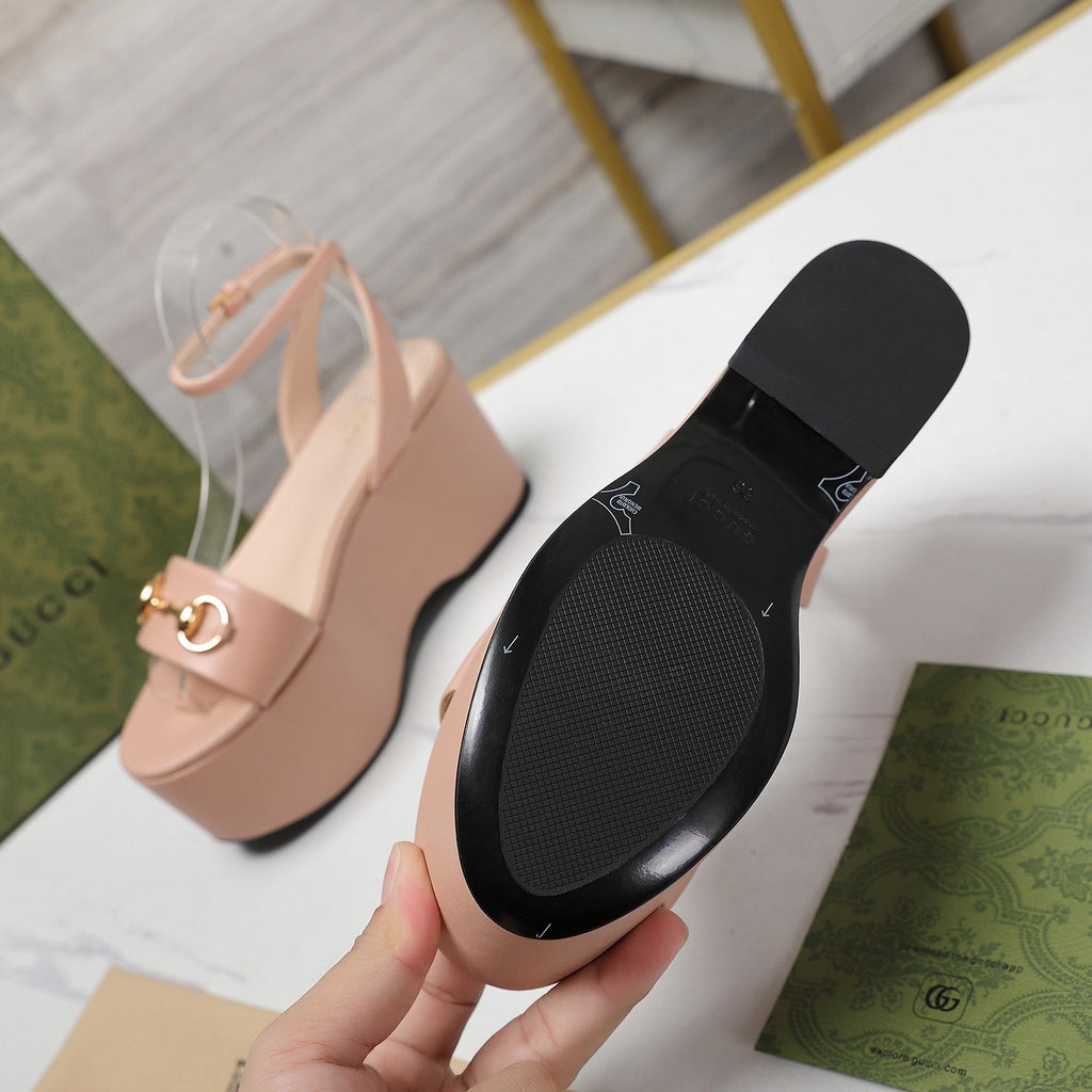 GUCCI Horsebit Wedges Sandals Pink