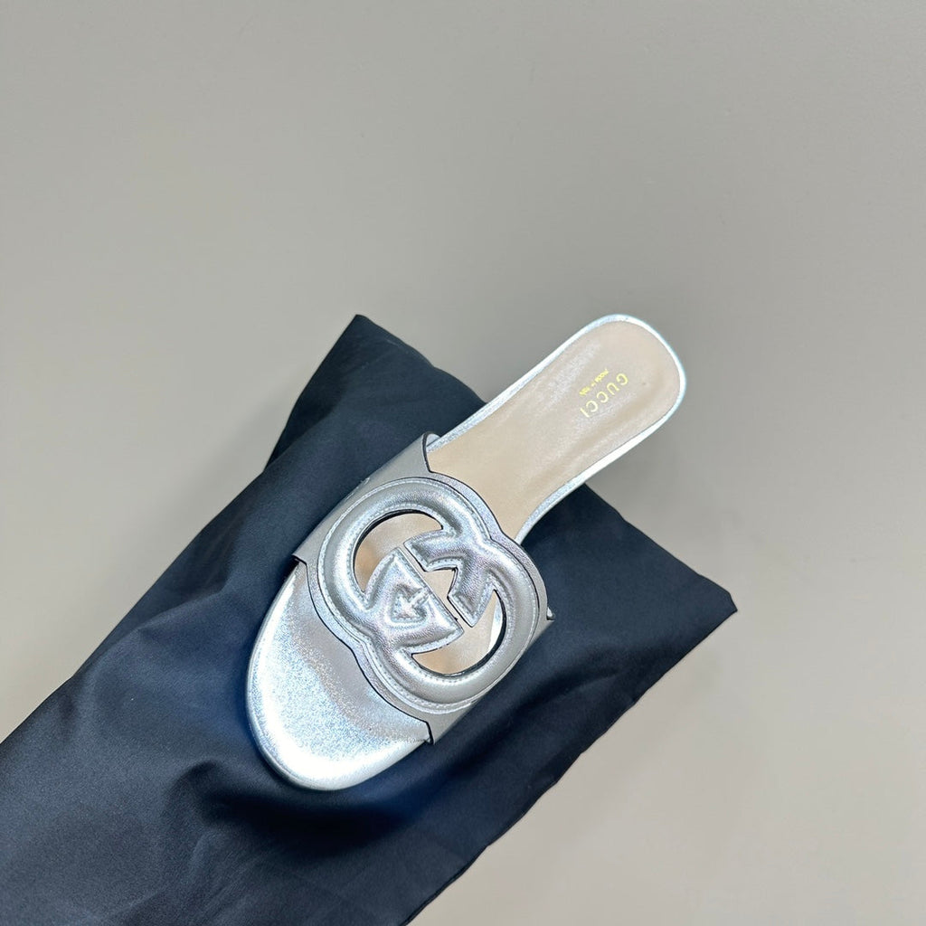 GUCCI MID-HEEL 5 CM MULE IN SILVER CALFSKIN