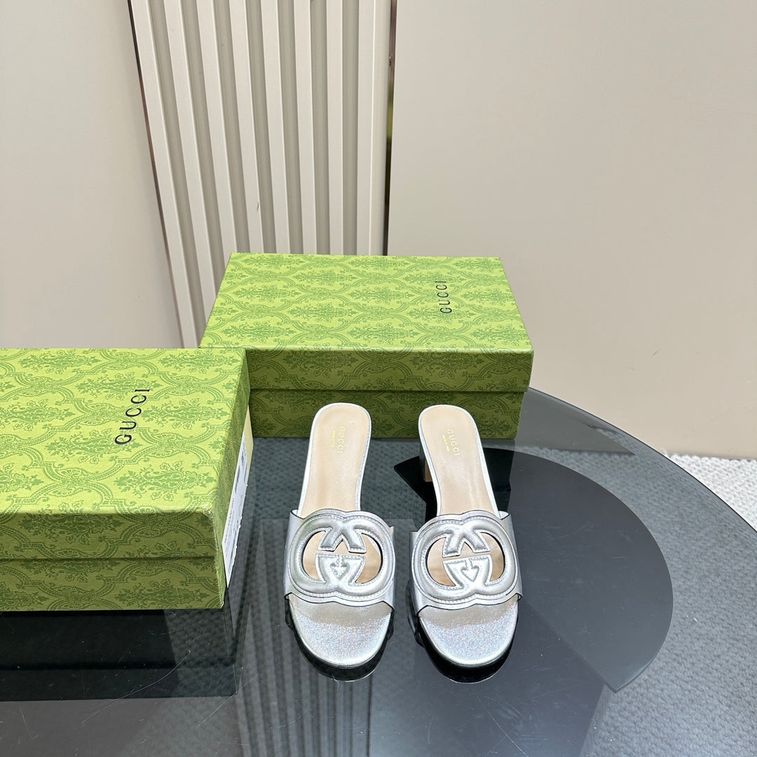 GUCCI MID-HEEL 5 CM MULE IN SILVER CALFSKIN