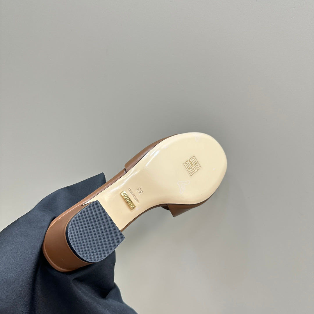 GUCCI MID-HEEL 5 CM MULE IN BRONZE BROWN CALFSKIN