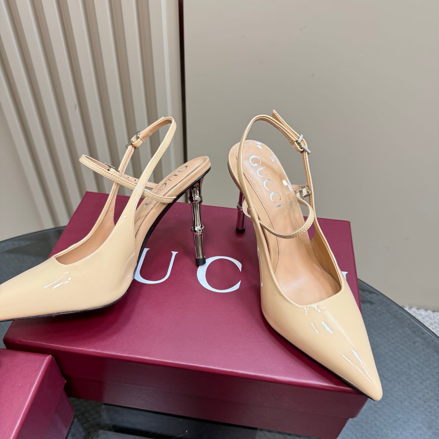 GUCCI POINTED-TOE HIGH BAMBOO-EFFECT HEEL SLINGBACK IN BEIGE PATENT CALFSKIN