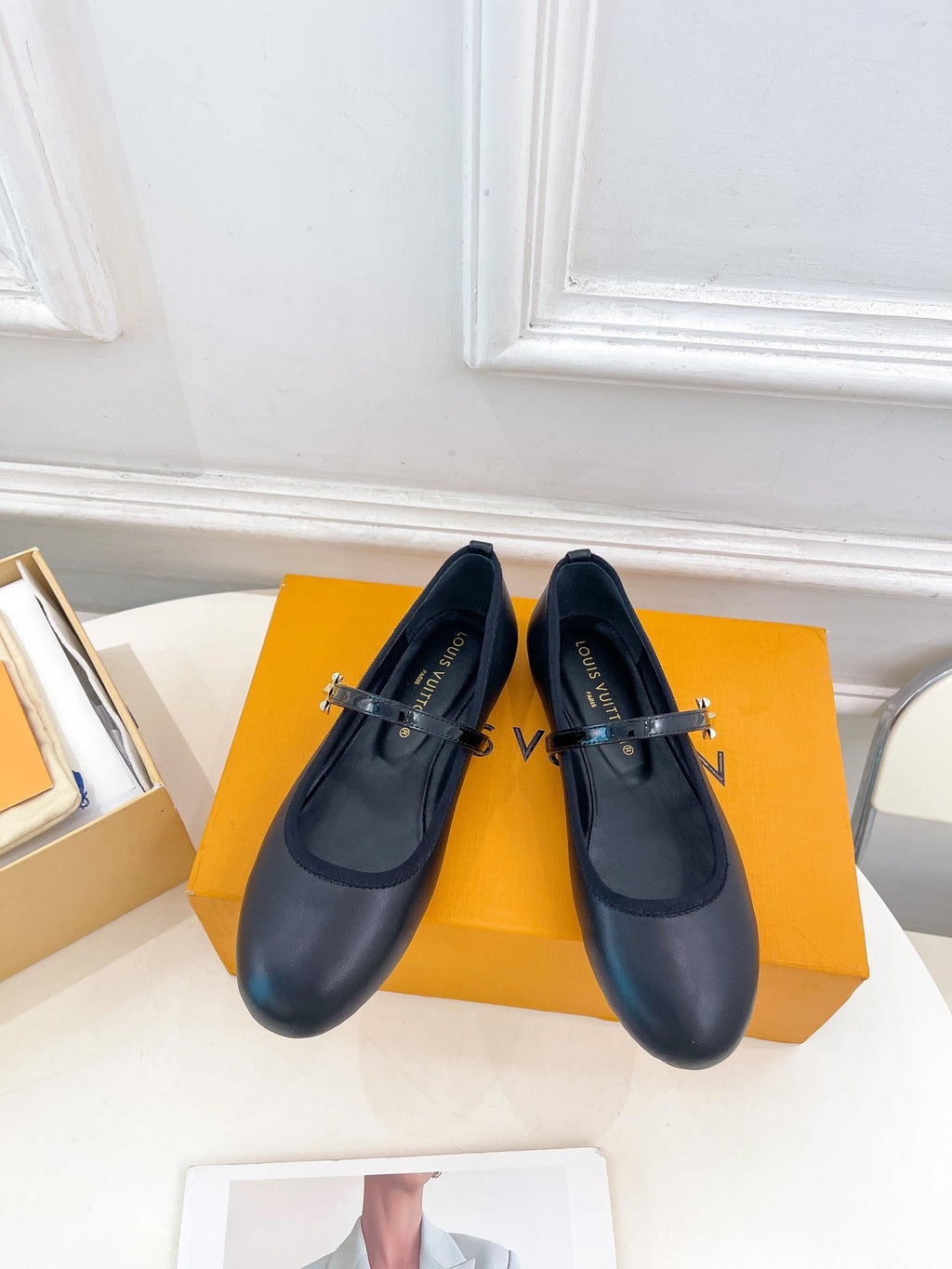 LOUIS VUITTON LV WOMEN ROMY FLAT BALLERINA IN BLACK METALLIC LAMBSKIN