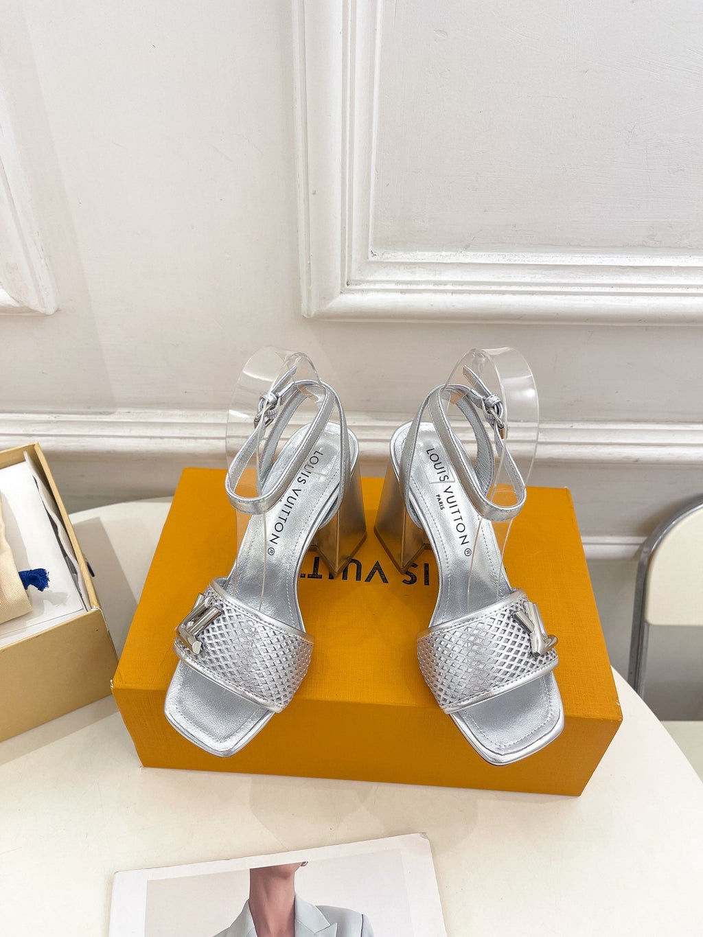 LOUIS VUITTON LV WOMEN HIGH SANDAL IN SILVER CALFSKIN