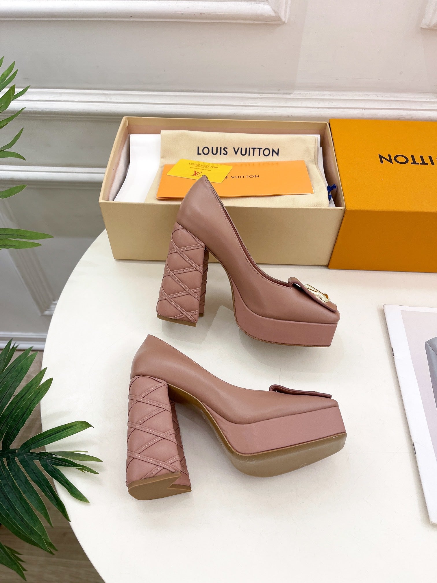 LOUIS VUITTON SHAKE MARY JANE HIGH HEEL 12 CM IN CREPE PINK CALFSKIN