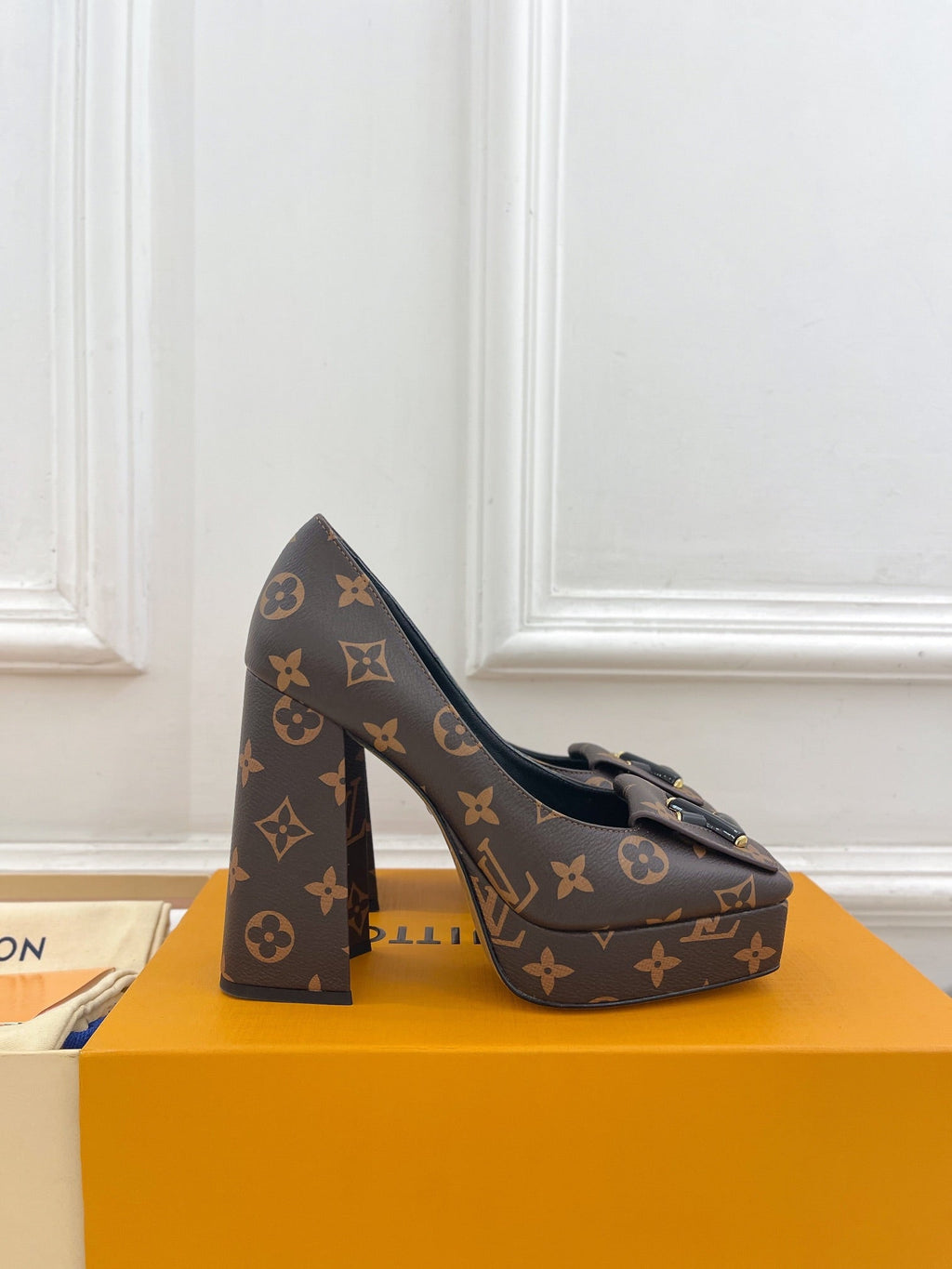 LOUIS VUITTON SHAKE MARY JANE HIGH HEEL 12 CM IN CHOCOLATE BROWN MONOGRAM CALFSKIN