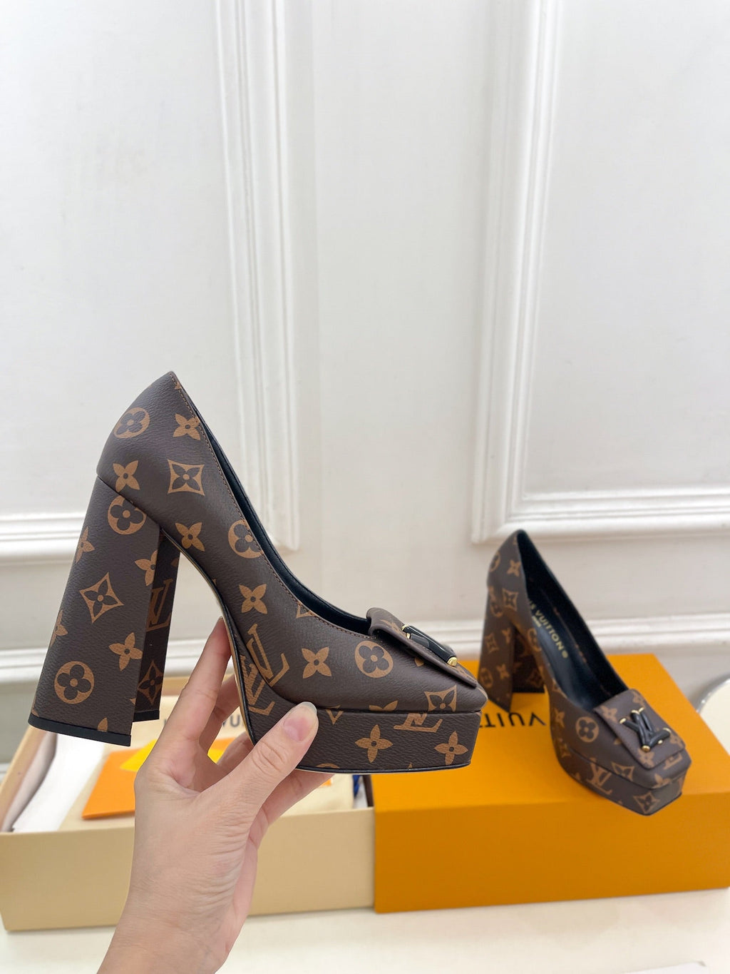 LOUIS VUITTON SHAKE MARY JANE HIGH HEEL 12 CM IN CHOCOLATE BROWN MONOGRAM CALFSKIN
