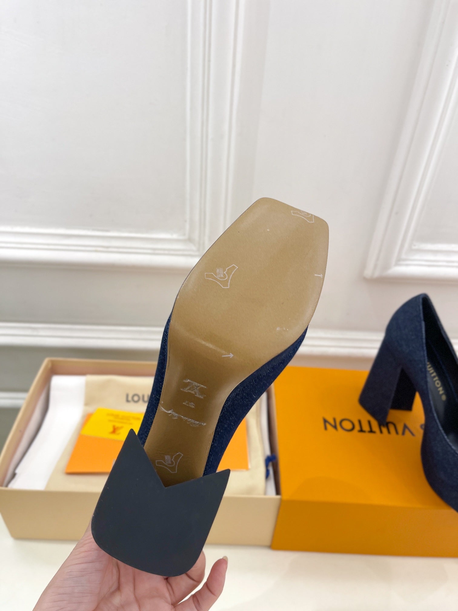 LOUIS VUITTON SHAKE MARY JANE HIGH HEEL 12 CM IN CLASSIC BLUE DENIM FABRIC