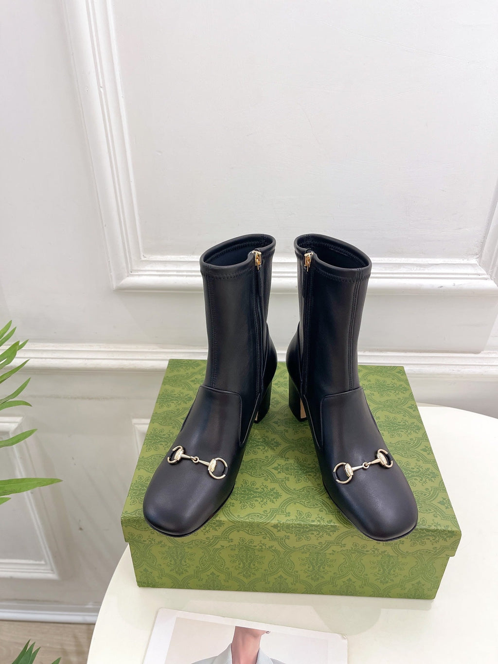 GUCCI HORSEBIT ANKLE BOOTS 6.5CM IN BLACK SHEEPSKIN