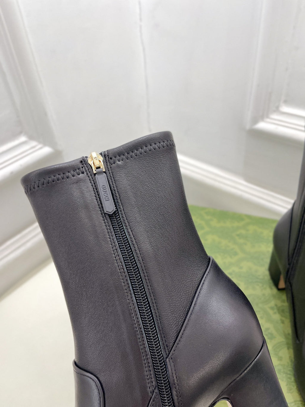 GUCCI HORSEBIT ANKLE BOOTS 6.5CM IN BLACK SHEEPSKIN