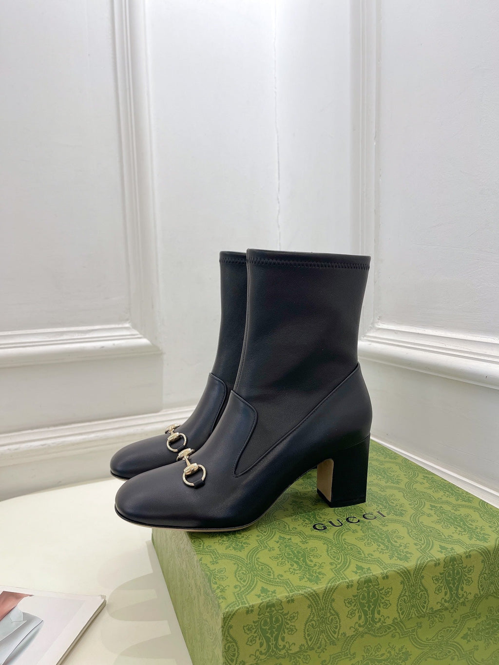 GUCCI HORSEBIT ANKLE BOOTS 6.5CM IN BLACK SHEEPSKIN