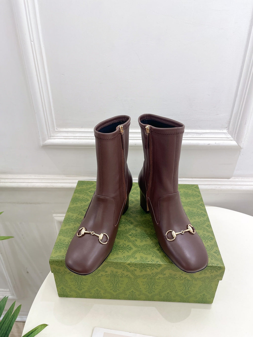 GUCCI HORSEBIT ANKLE BOOTS 6.5CM IN WALNUT BROWN SHEEPSKIN