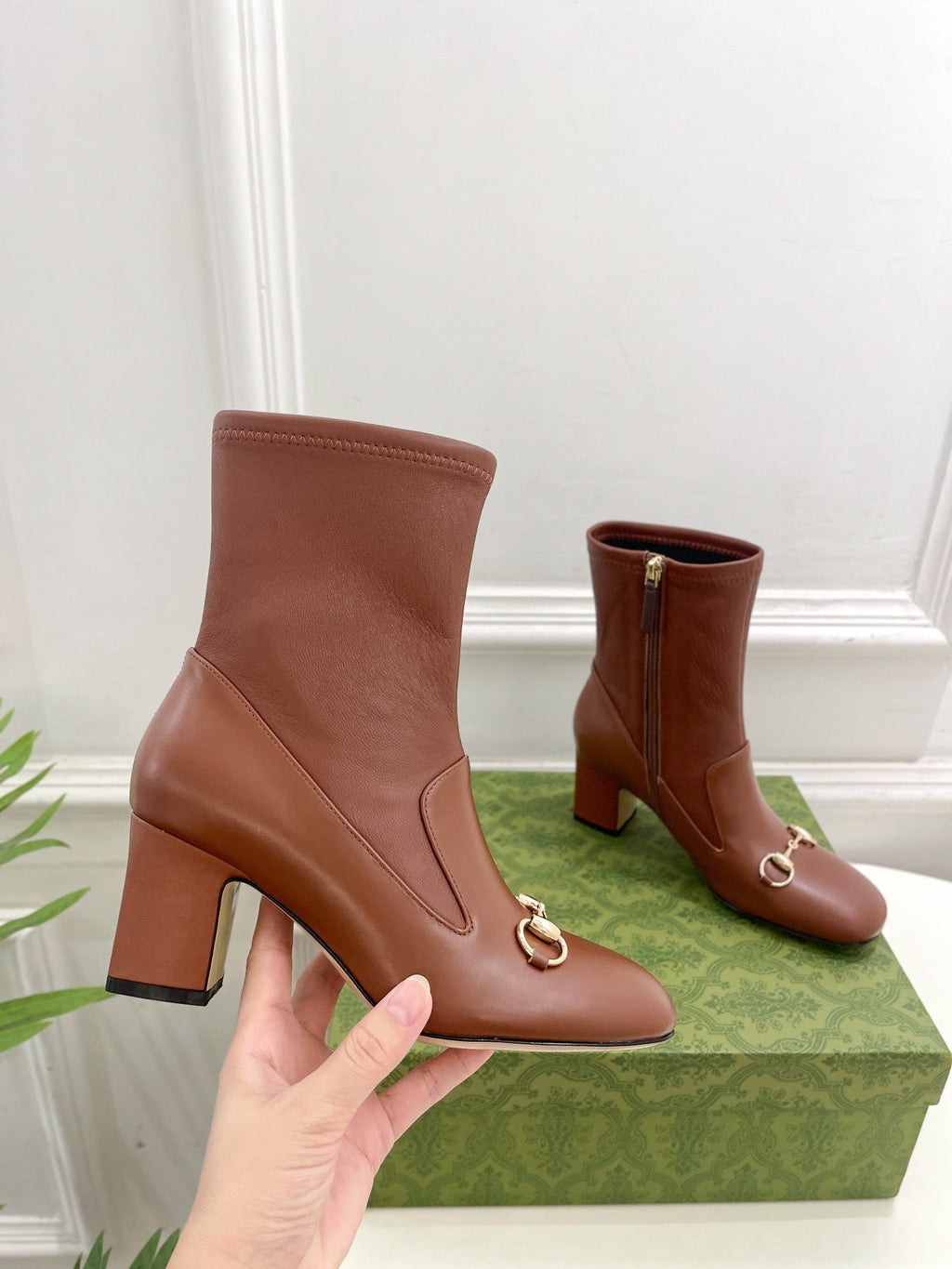 GUCCI HORSEBIT ANKLE BOOTS 6.5CM IN CINNAMON BROWN SHEEPSKIN