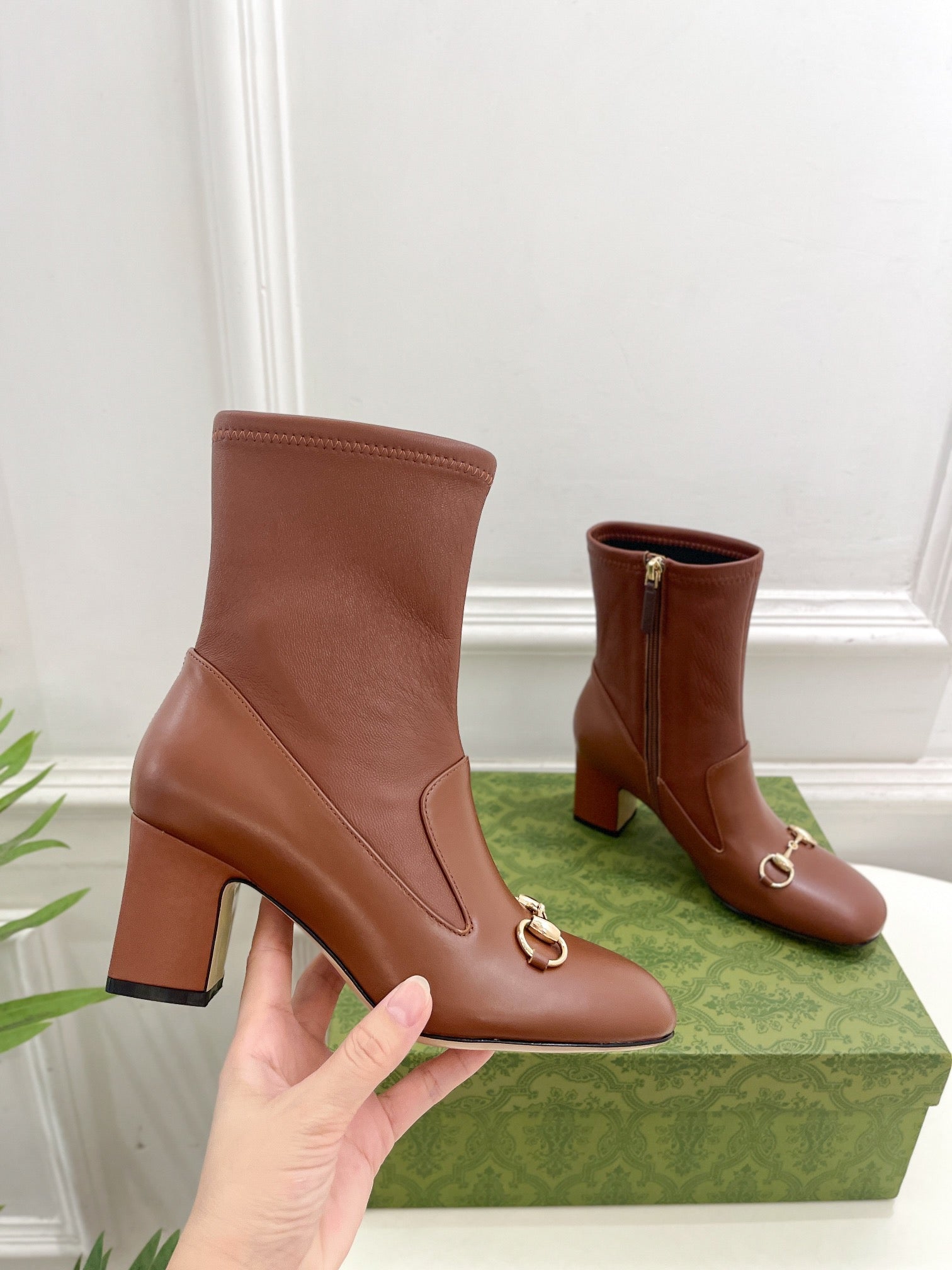 GUCCI HORSEBIT ANKLE BOOTS 6.5CM IN CINNAMON BROWN SHEEPSKIN