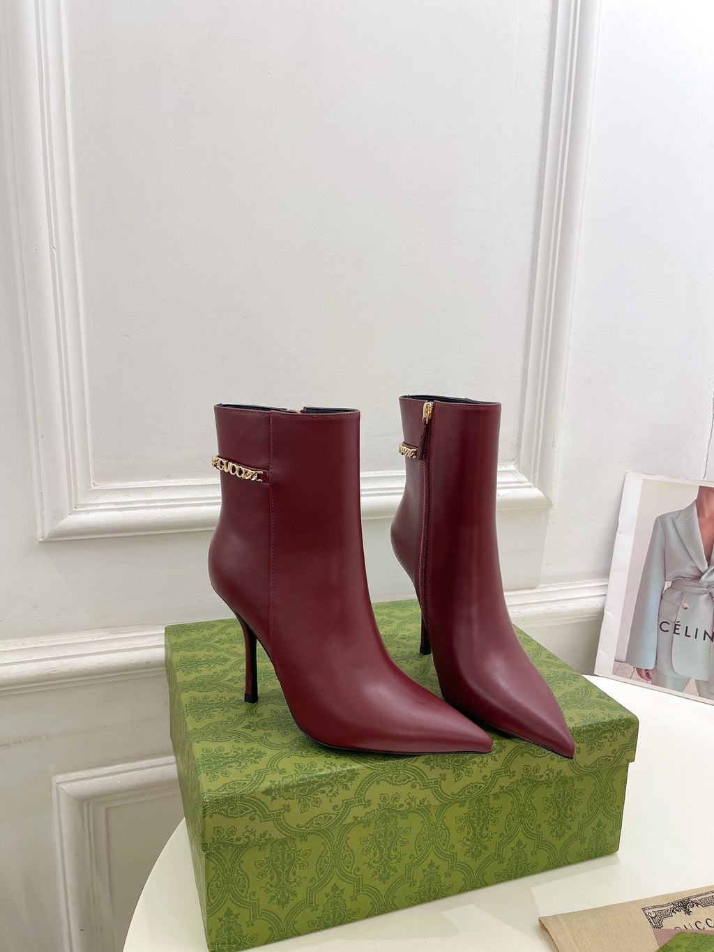 GUCCI SIGNORIA SHORT BOOTS 10.5CM IN BURGUNDY RED CALFSKIN